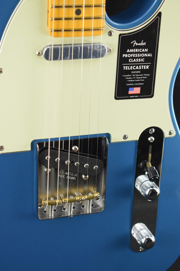 Fender Fender American Professional Classic Telecaster Faded Lake Placid Blue Maple Fingerboard