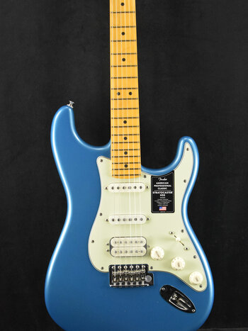 Fender Fender American Professional Classic Stratocaster HSS Faded Lake Placid Blue Maple Fingerboard