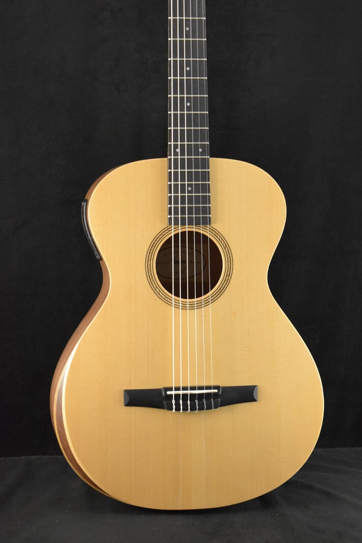 Taylor Taylor Academy 12e-N Nylon-String Acoustic-Electric Natural
