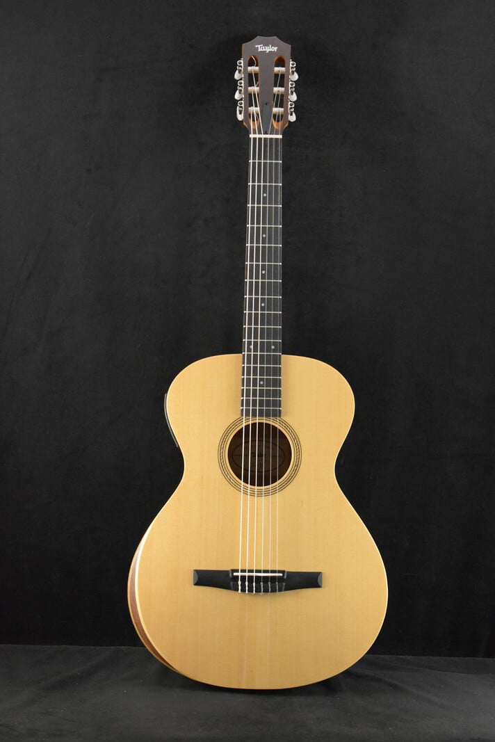 Taylor Taylor Academy 12e-N Nylon-String Acoustic-Electric Natural