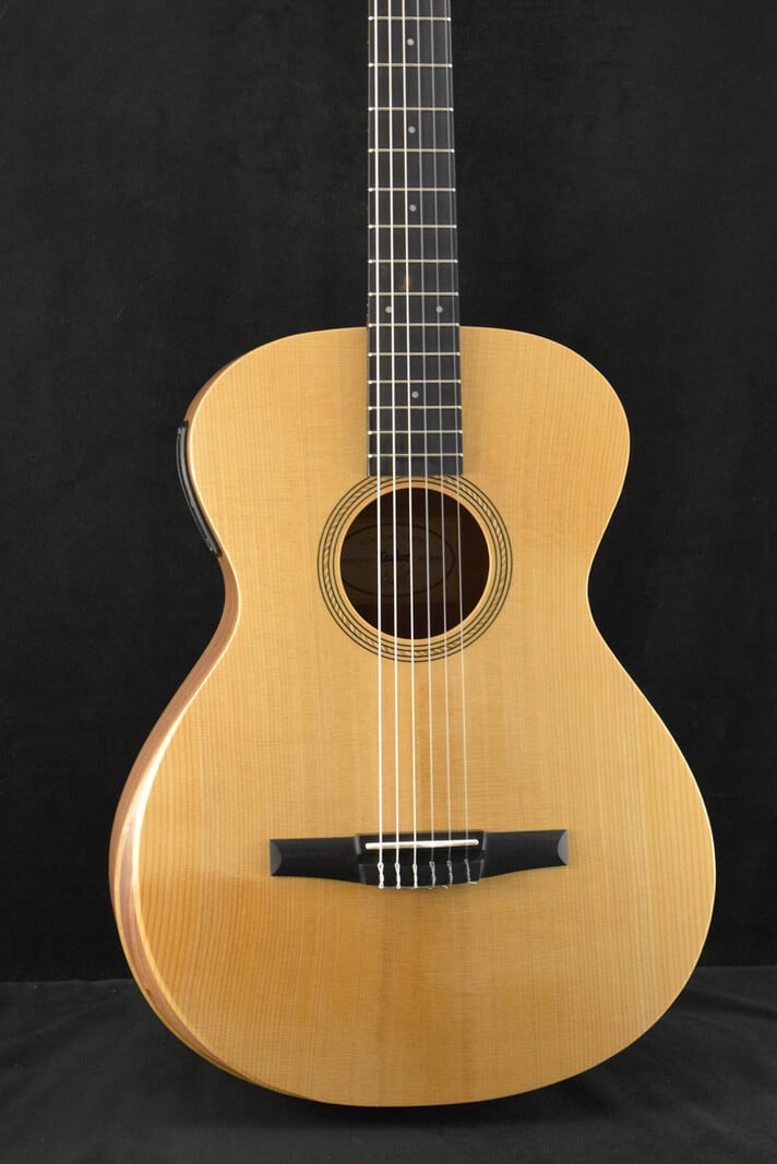 Taylor Taylor Academy 12e-N Nylon-String Acoustic-Electric Natural
