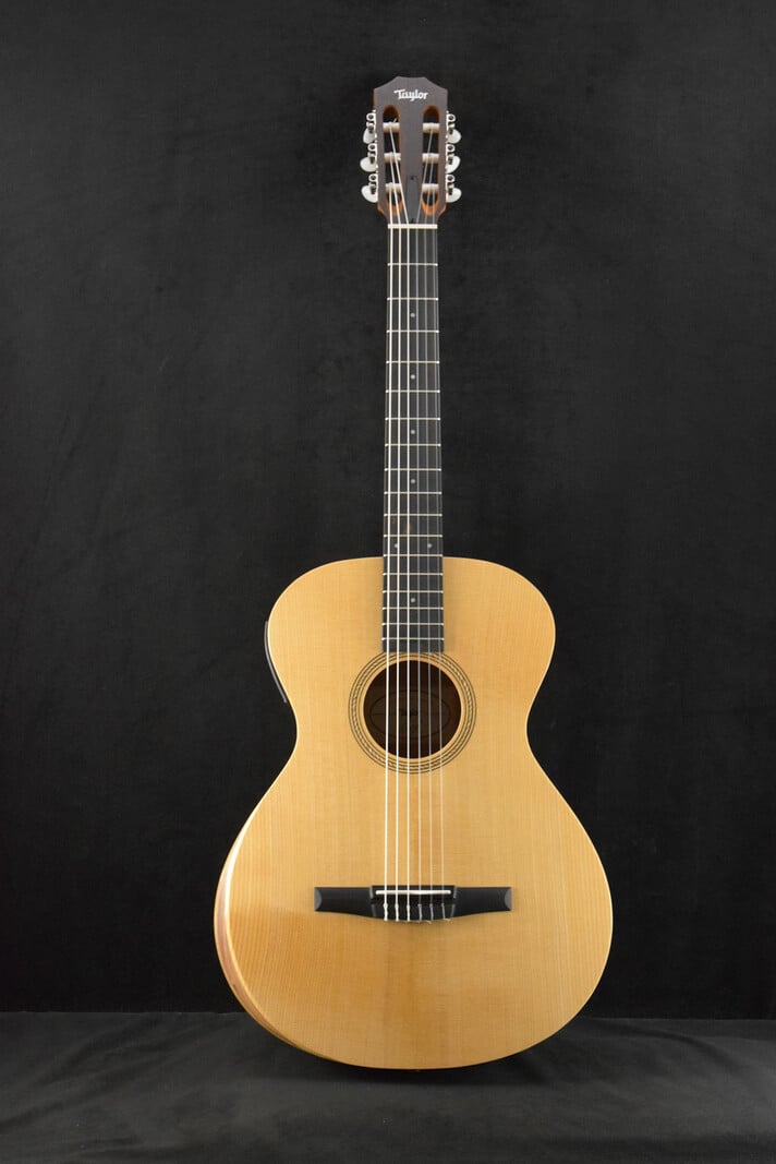 Taylor Taylor Academy 12e-N Nylon-String Acoustic-Electric Natural