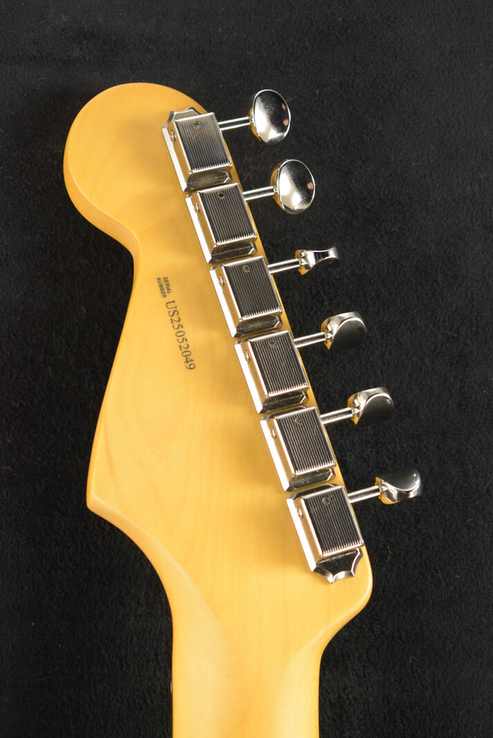 Fender Fender American Professional Classic Stratocaster Faded Dakota Red Rosewood Fingerboard