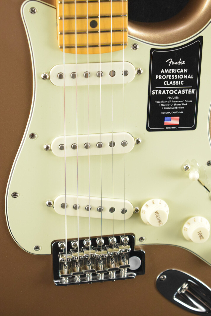 Fender Fender American Professional Classic Stratocaster Faded Firemist Gold Maple Fingerboard