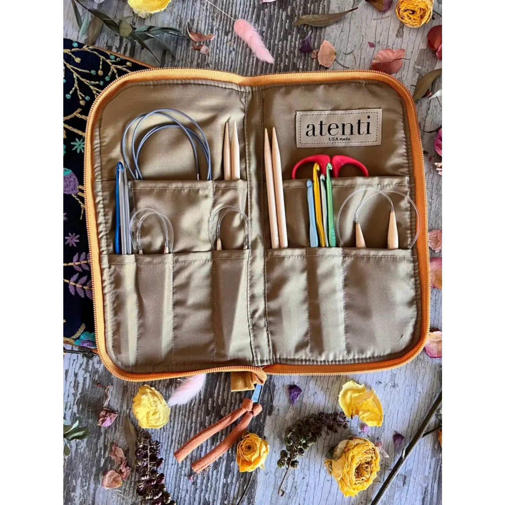 Atenti, Inc. Spot on Night Case for Needles, Hooks and Tools