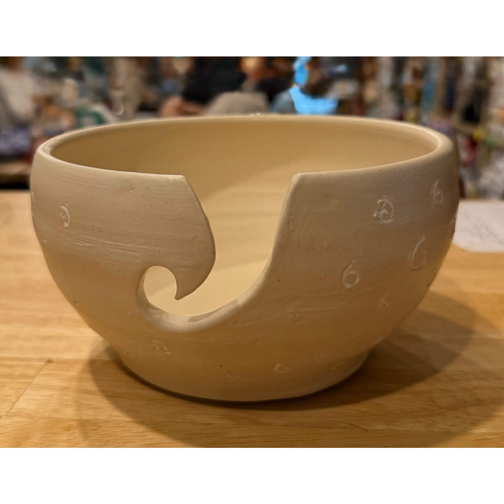 DY Pottery Gray Sheep Yarn Bowl