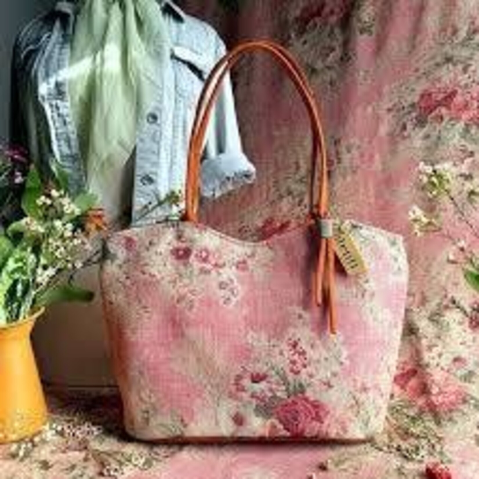 Atenti, Inc. Rosewood Lolita