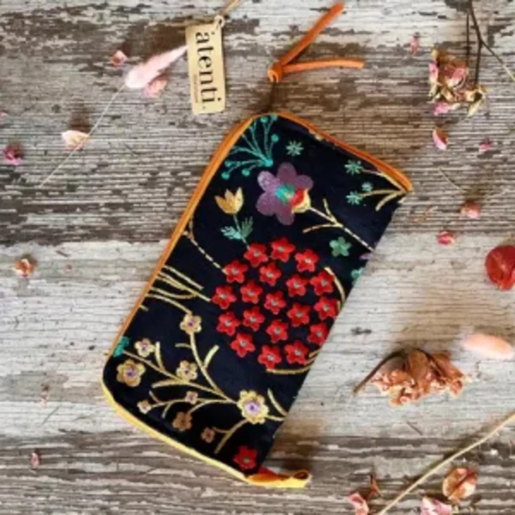 Atenti, Inc. Posy Case for Needles, Hooks and Tools