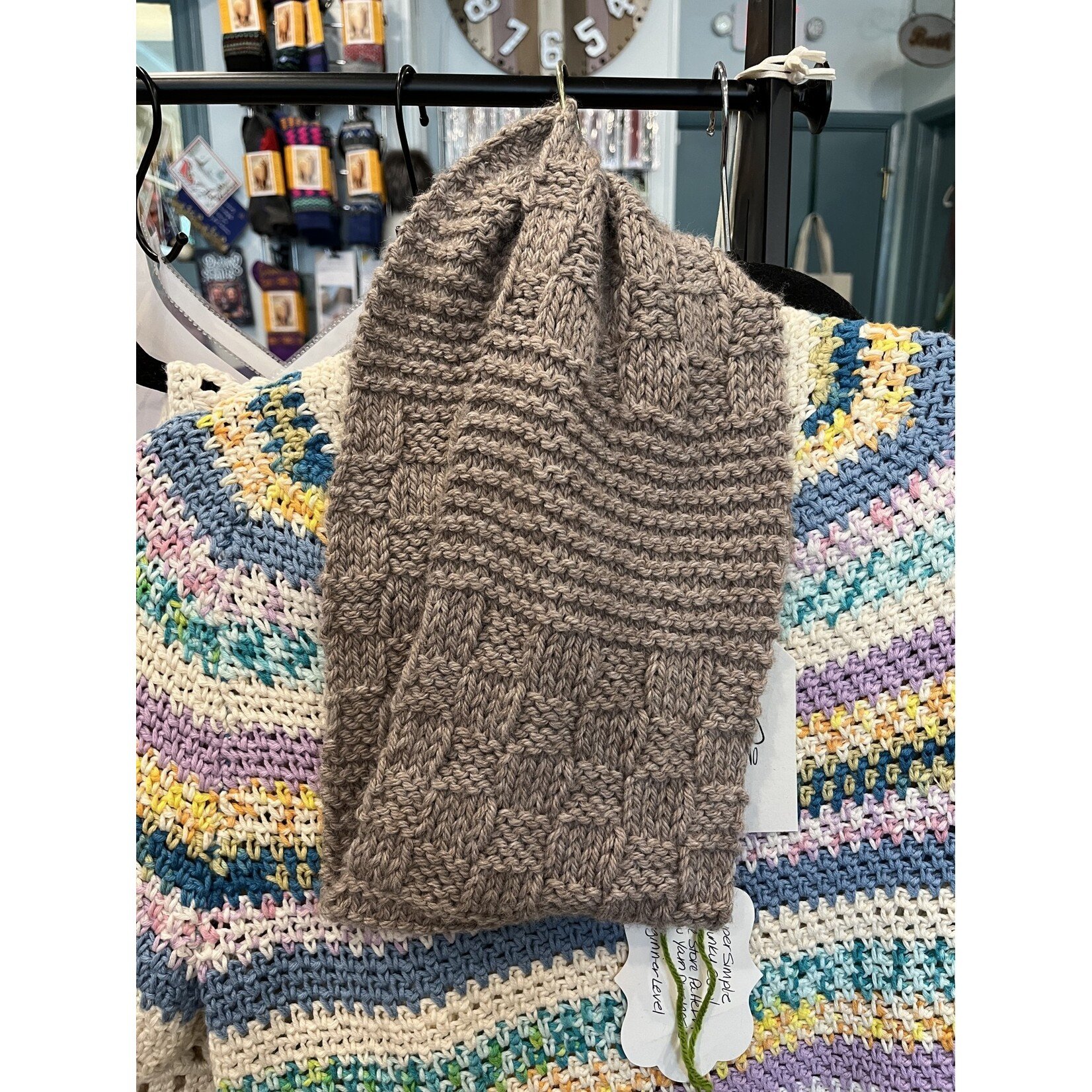 KKN Intro to Knitting – Learn to Make a Cowl –5/7, 5/14, 5/21, 5/28 from 5:30pm-7pm