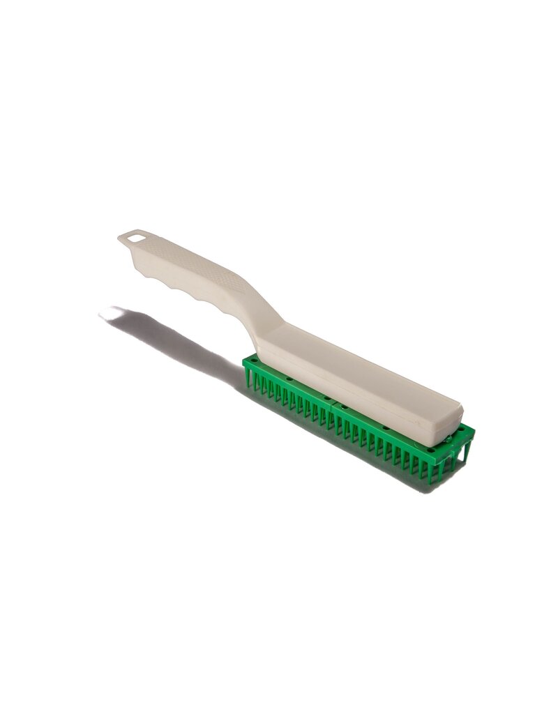 CleanHub Comb - Pile Fringe & Stair Green - 1 3/8" x 5 3/4"