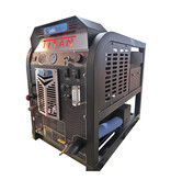 Hydramaster TITAN 375™  w/70G Maxx-Air™ Recovery Tank