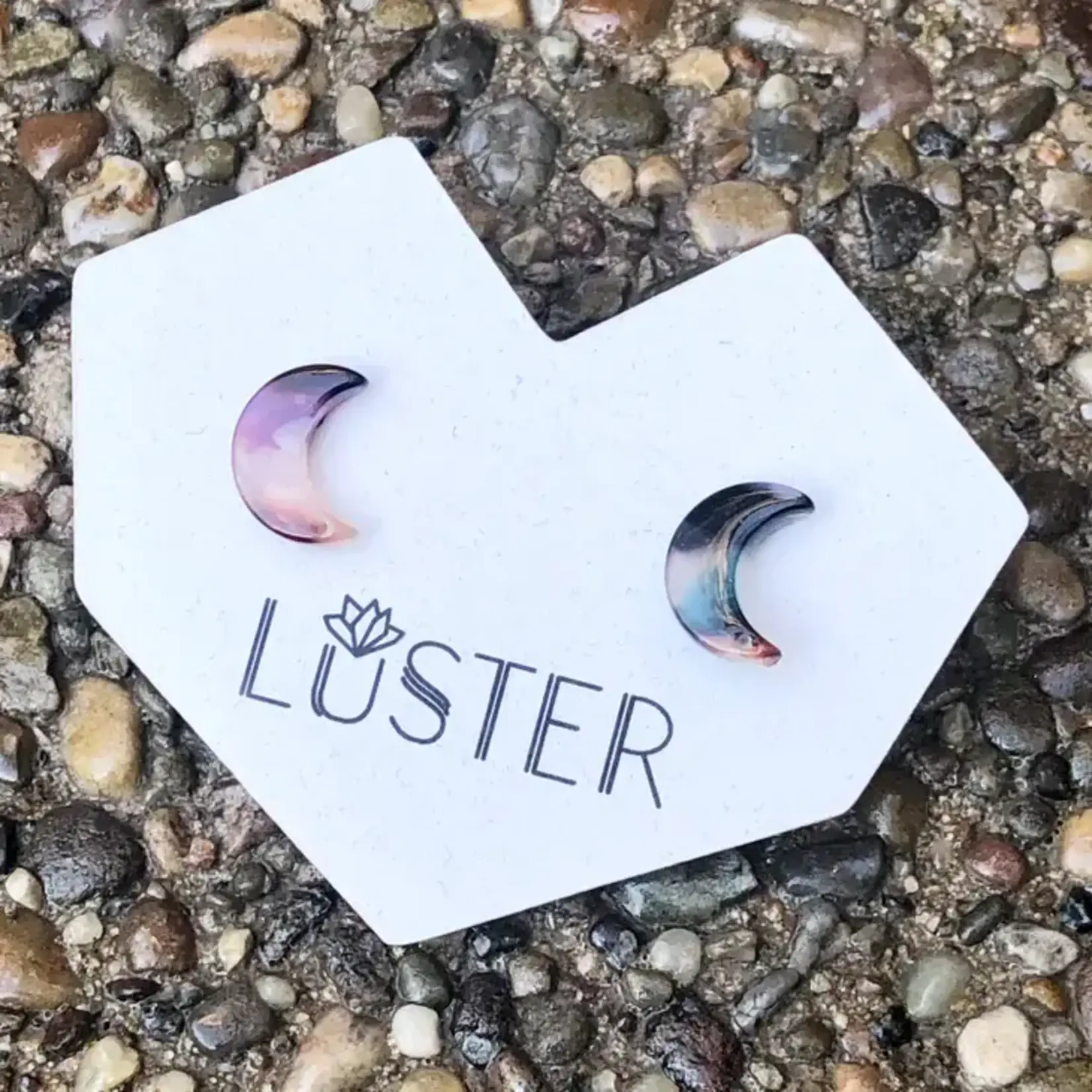 Luster-Tiny Moon Earring