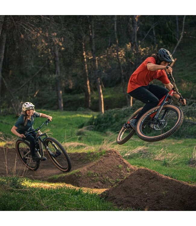 Pneu Butcher Grid Trail 2BR T9 Soil Search