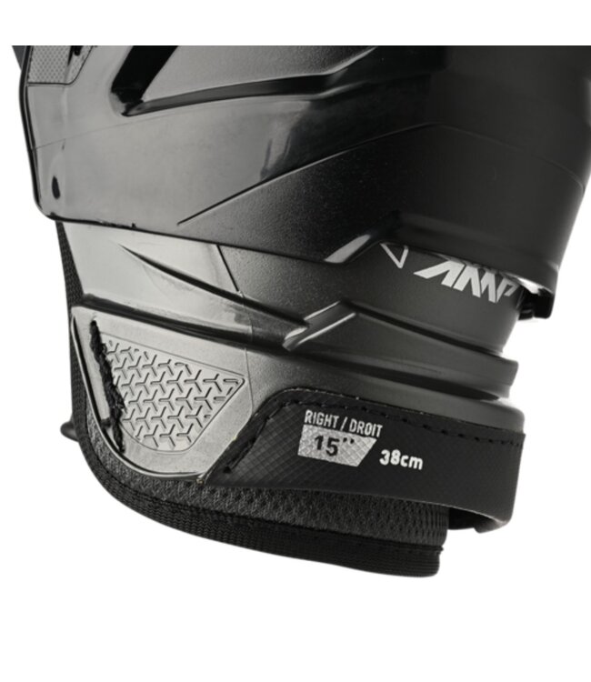 Supreme M5 PRO INT Shin Guards