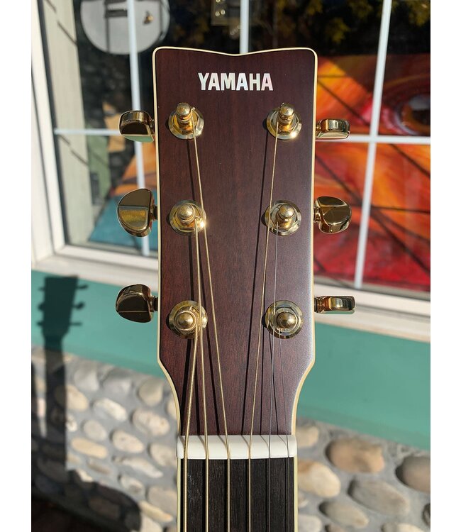 Yamaha LL-TA Trans Acoustic Brown Sunburst w/hard bag