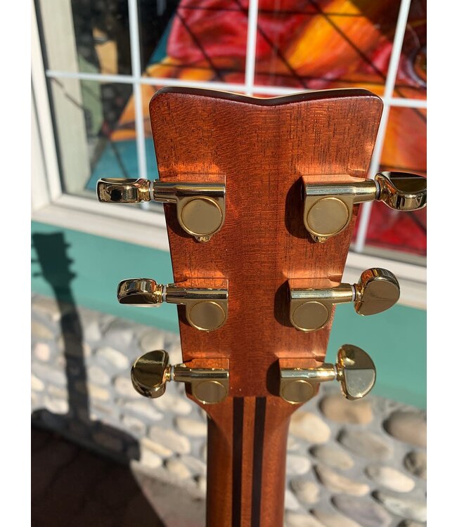 Yamaha LL-TA Trans Acoustic Brown Sunburst w/hard bag