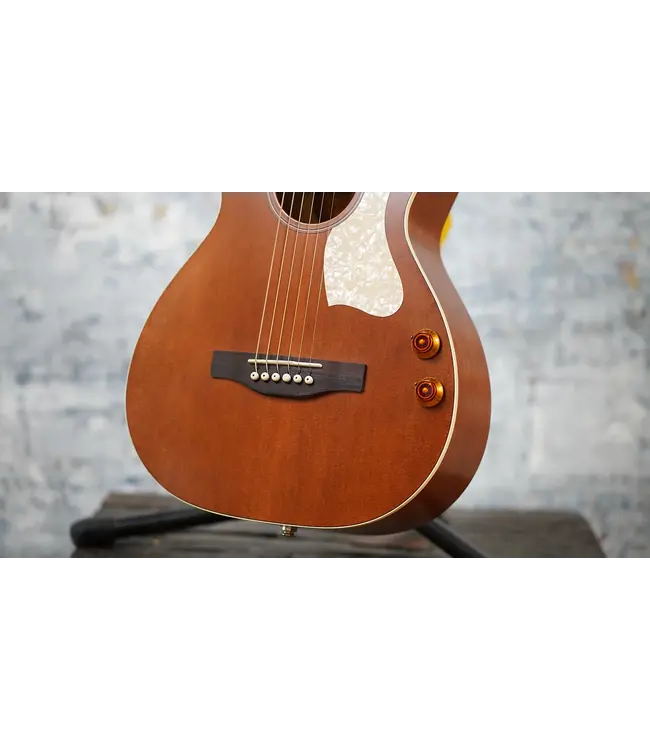 Art & Lutherie Roadhouse Havana Brown Q-Discrete