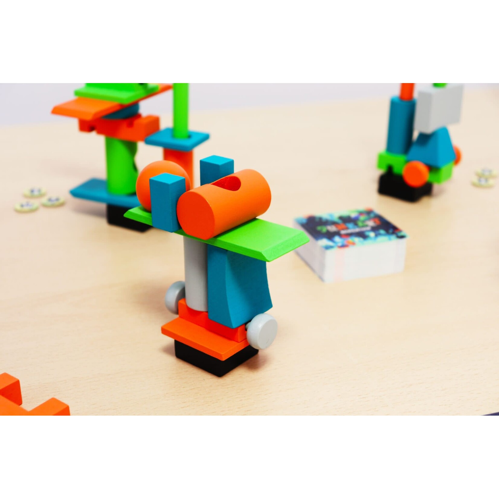 Ludonova Junk Art Revolution