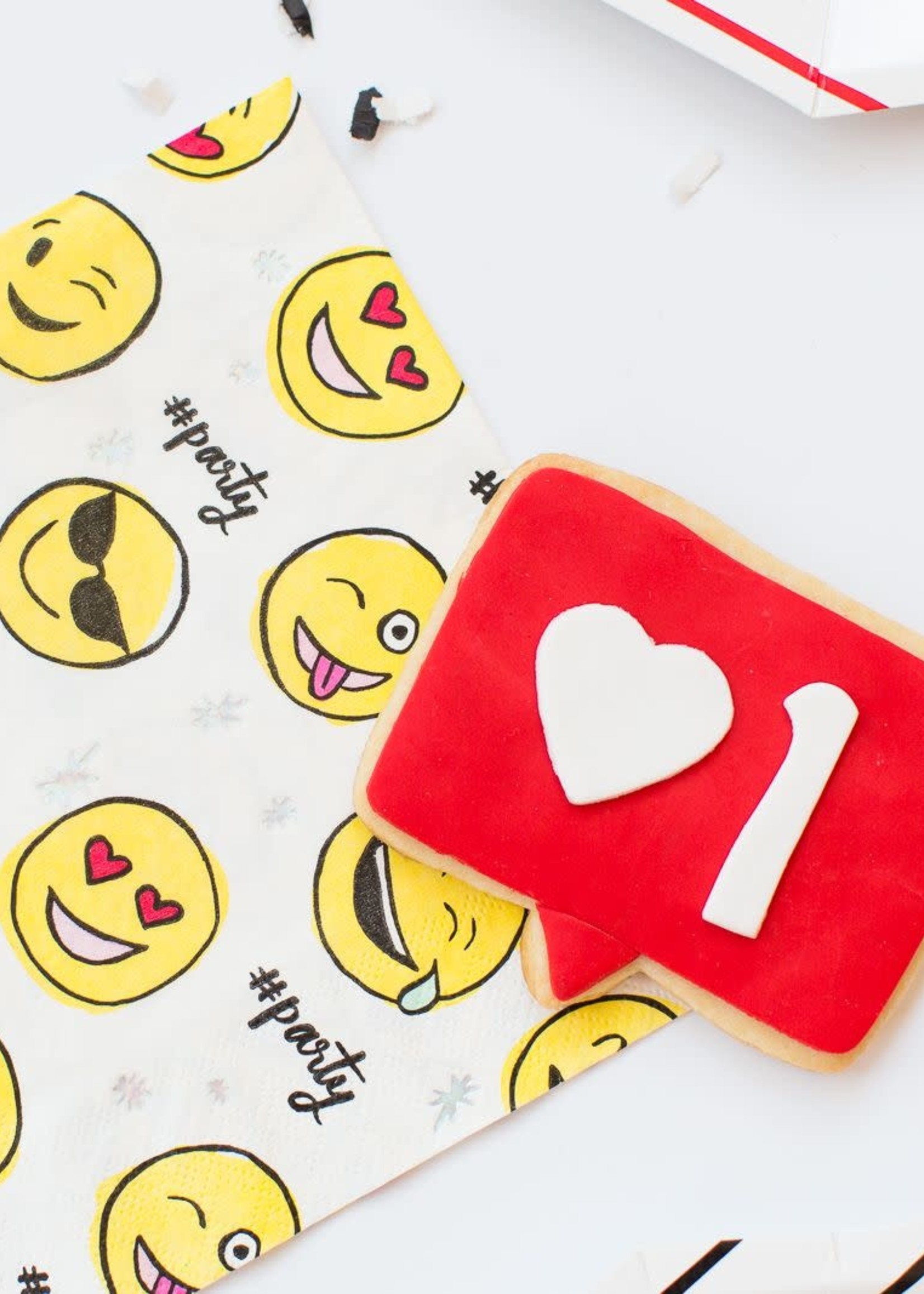 Creative Twist Events Emoji Large Napkins