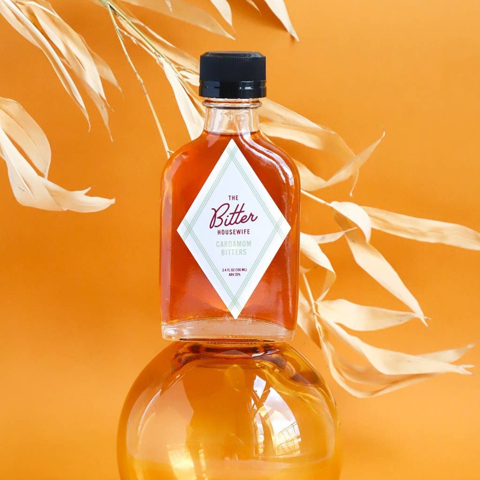 The Bitter Housewife Bitters Cardamom