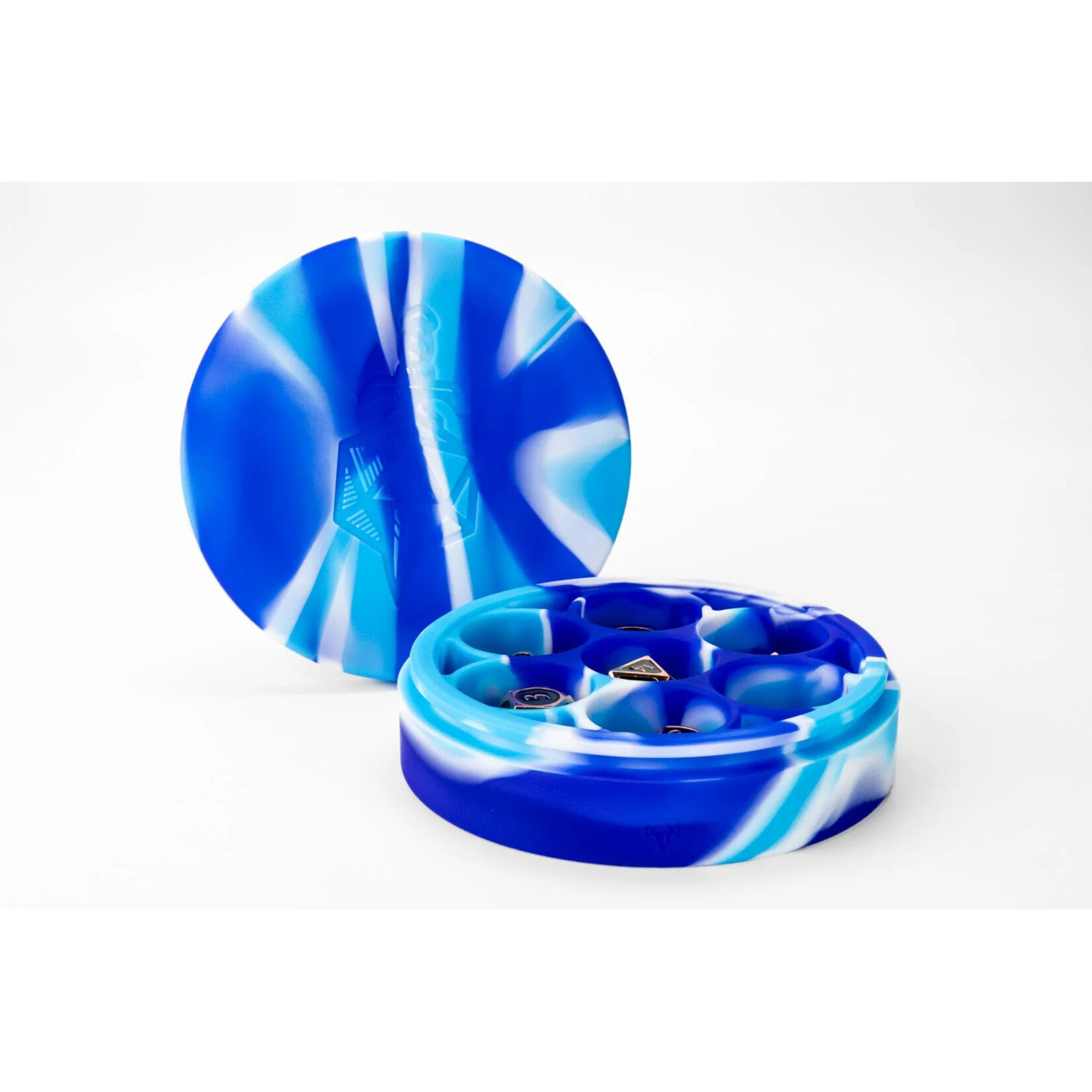 Fanroll by Metallic Dice Games Silicone Round Dice Case: Blue/White/Light Blue