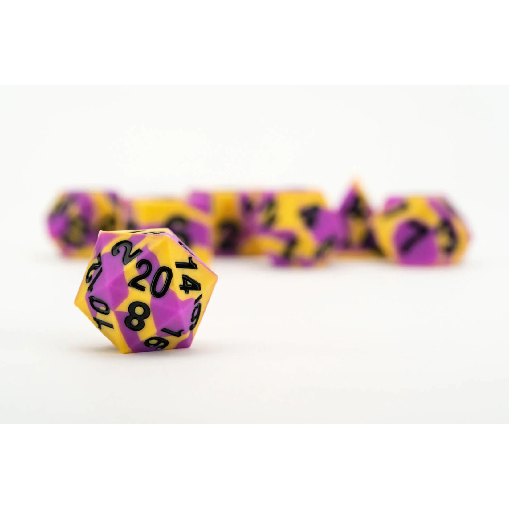 Fanroll by Metallic Dice Games 7504 Sharp Edge Silicone Rubber Dice Set: Intersex Pride