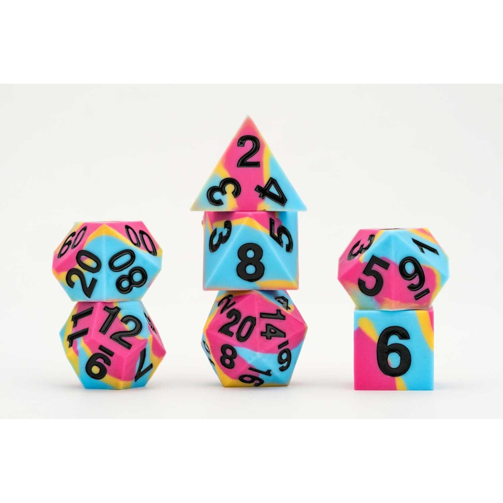 Fanroll by Metallic Dice Games 7507 Sharp Edge Silicone Rubber Dice Set: Pansexual Pride