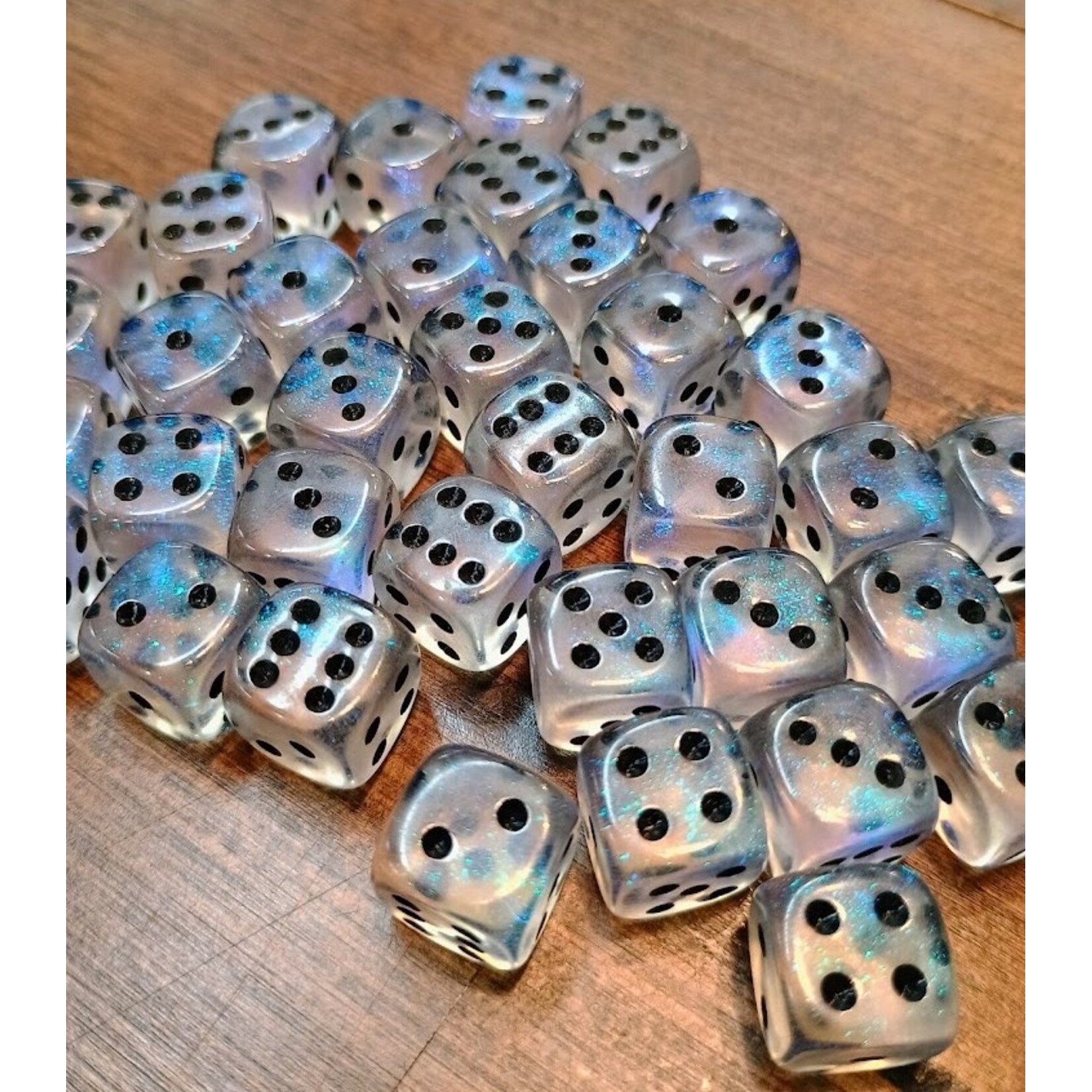 Chessex 27820 Aquerple 12mm D6 set of 36 (USED)