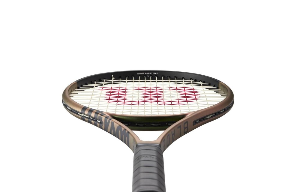 Wilson Blade 104 v8 - MatchpointStore.com