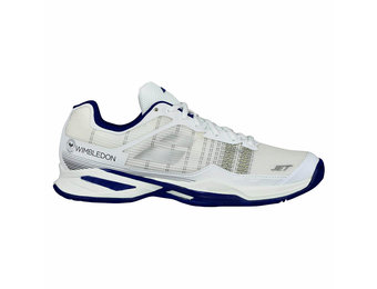 babolat trainers