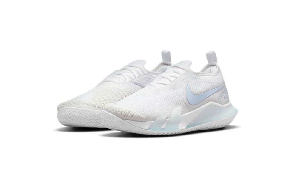 Nike React Vapor NXT HC Women's Tennis Shoe (White/Aluminum))
