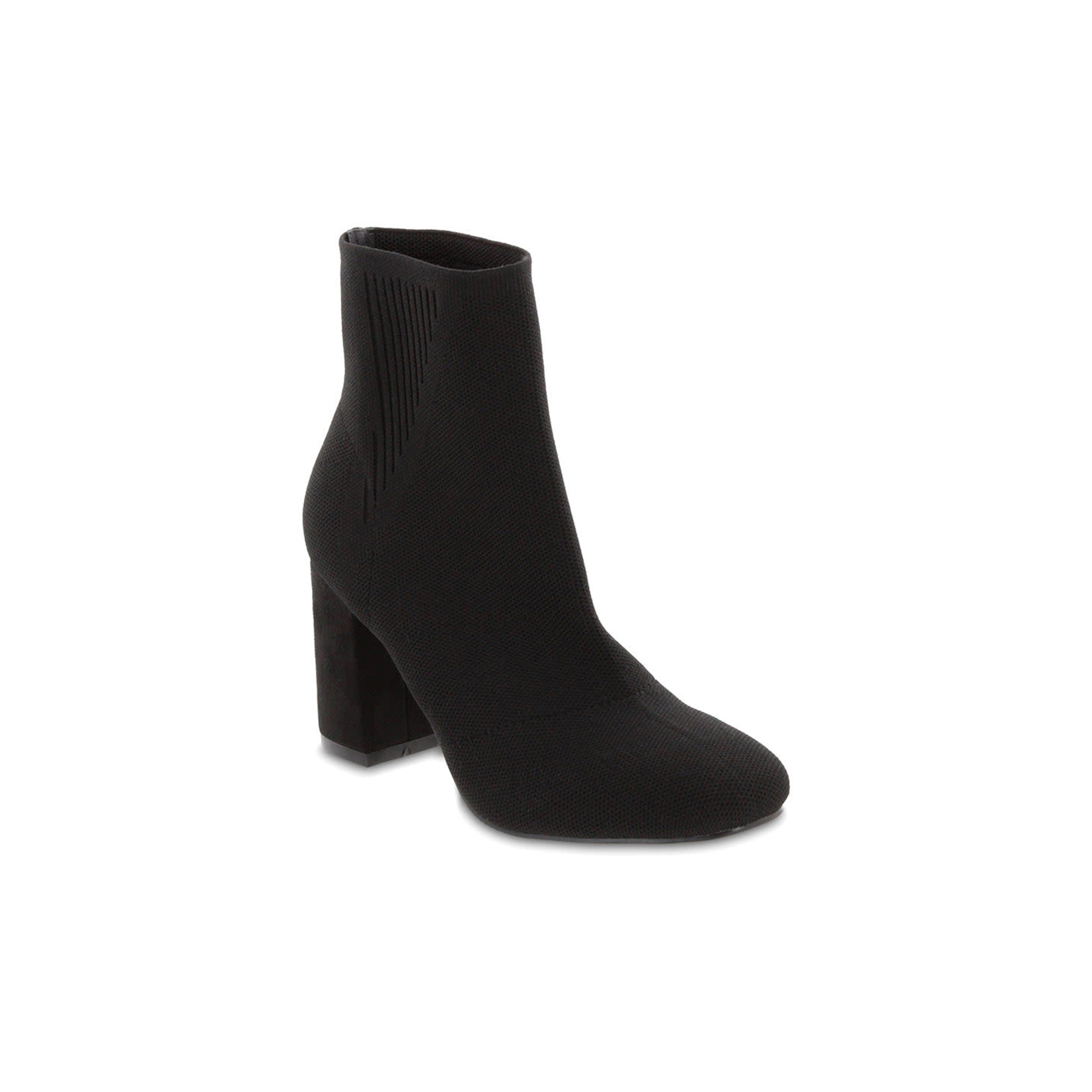 Mia Shoes Braxton Fly Knit Black By Mia Size 9 Only