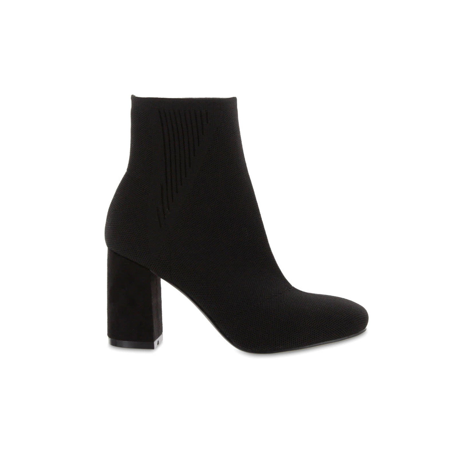 Mia Shoes Braxton Fly Knit Black By Mia Size 9 Only