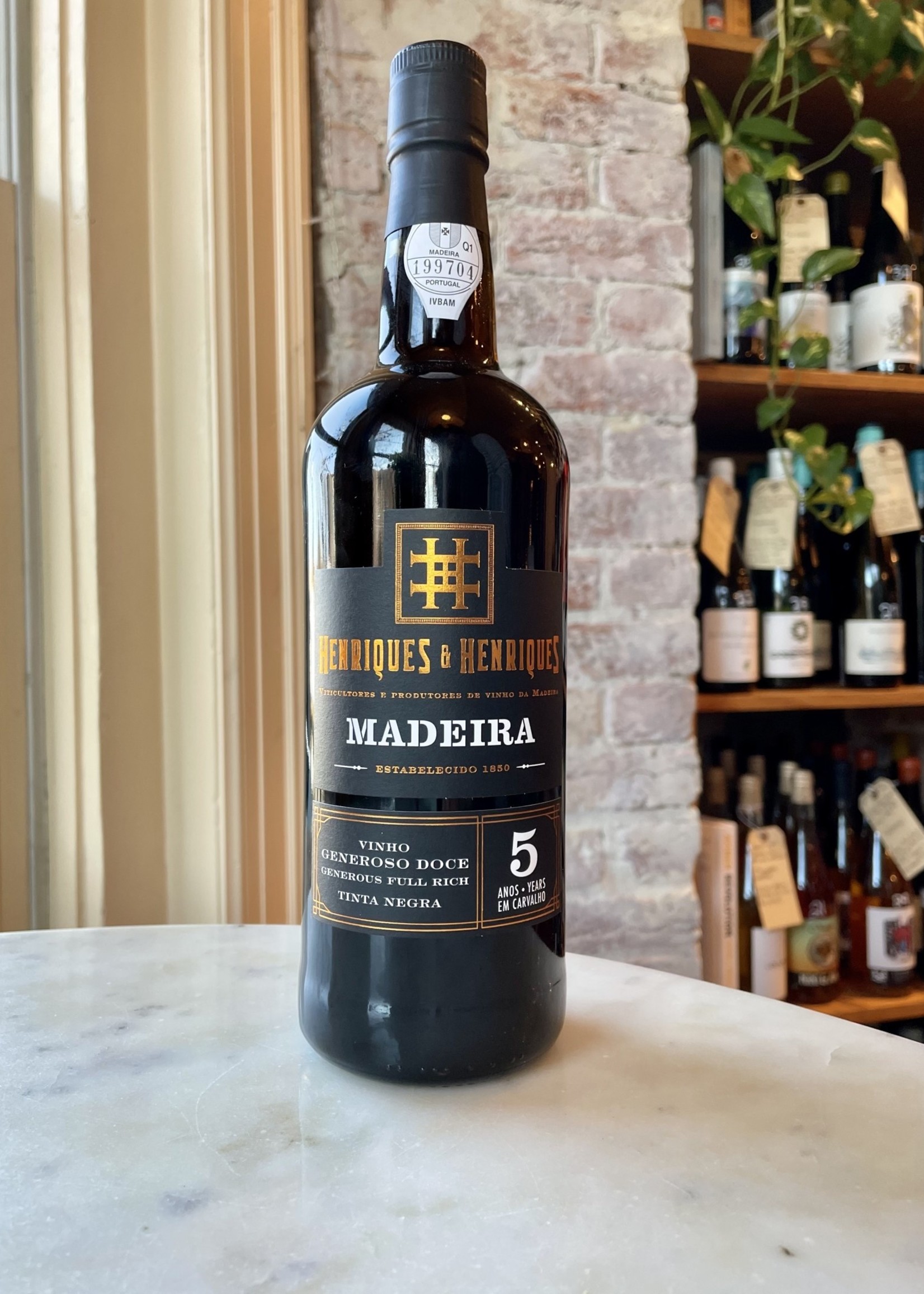 Henriques & Henriques Finest 5 year Old Generoso Doce Madeira