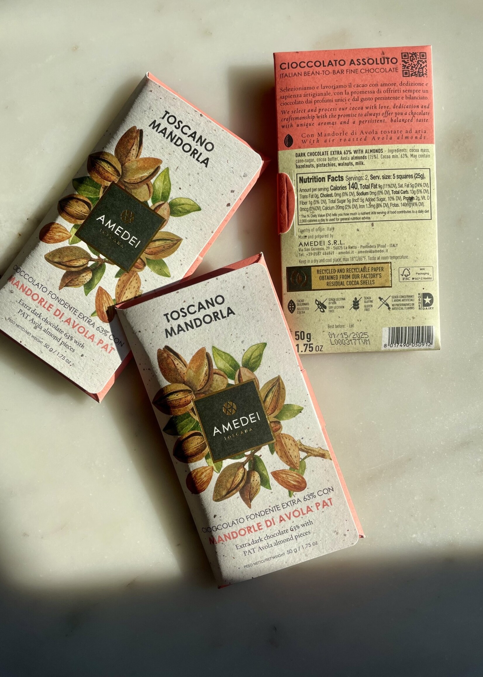 Amedei Mandorle, Dark Chocolate with Almonds (1.75oz) 50g