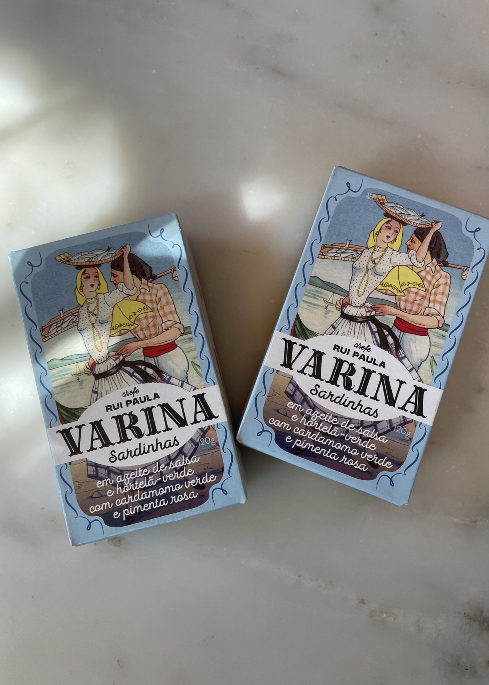 Chefe Rui Paula Varina Sardinhas, Sardines in Parsley Olive Oil, Green Mint, Green Cardamom & Pink Pepper 120g