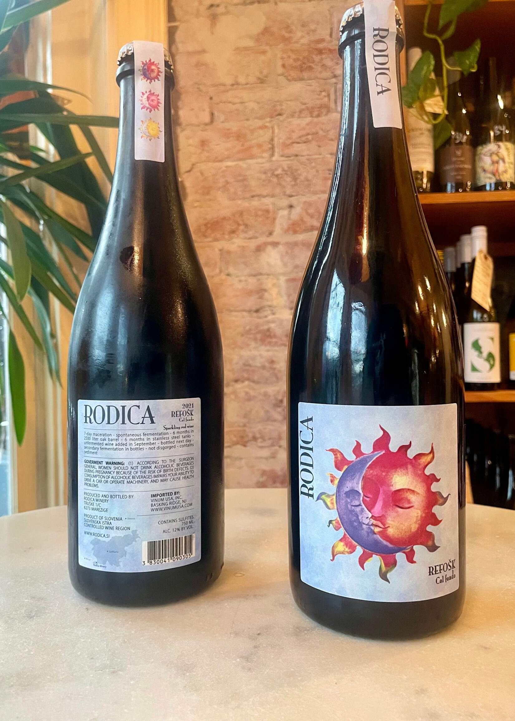 Rodica, Refosk Col Fondo, Istra, Slovenia 2023