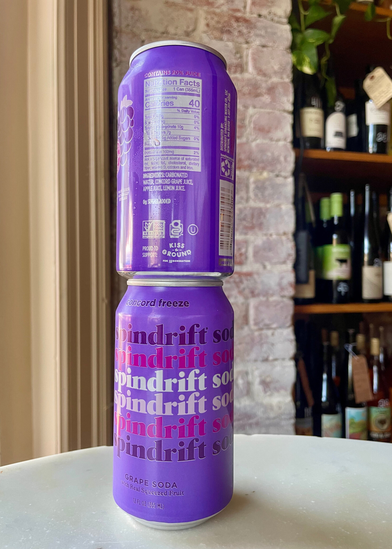 Spindrift Concord Freeze Sparkling Water w/ Concord Grape Juice  12fl oz (355ml)