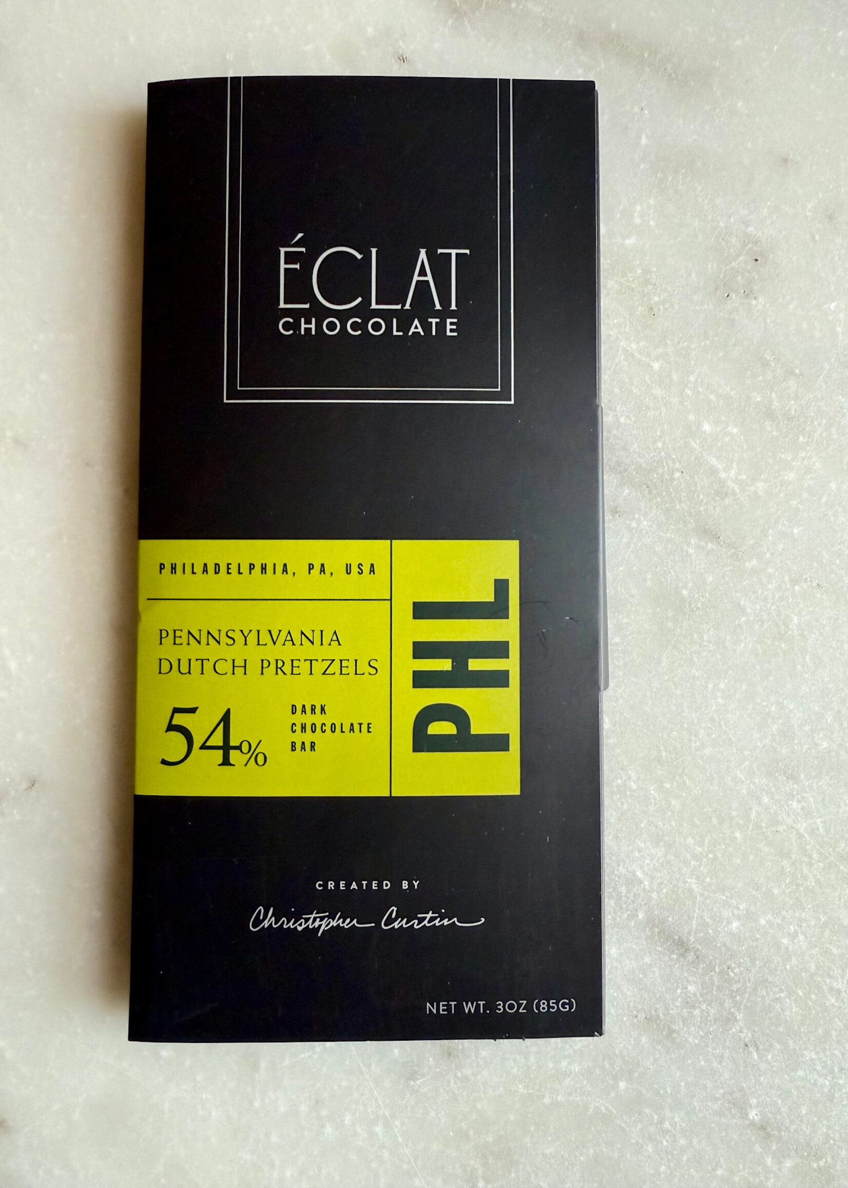 Éclat Dutch Pretzel Dark Chocolate Bar 3oz (85g)