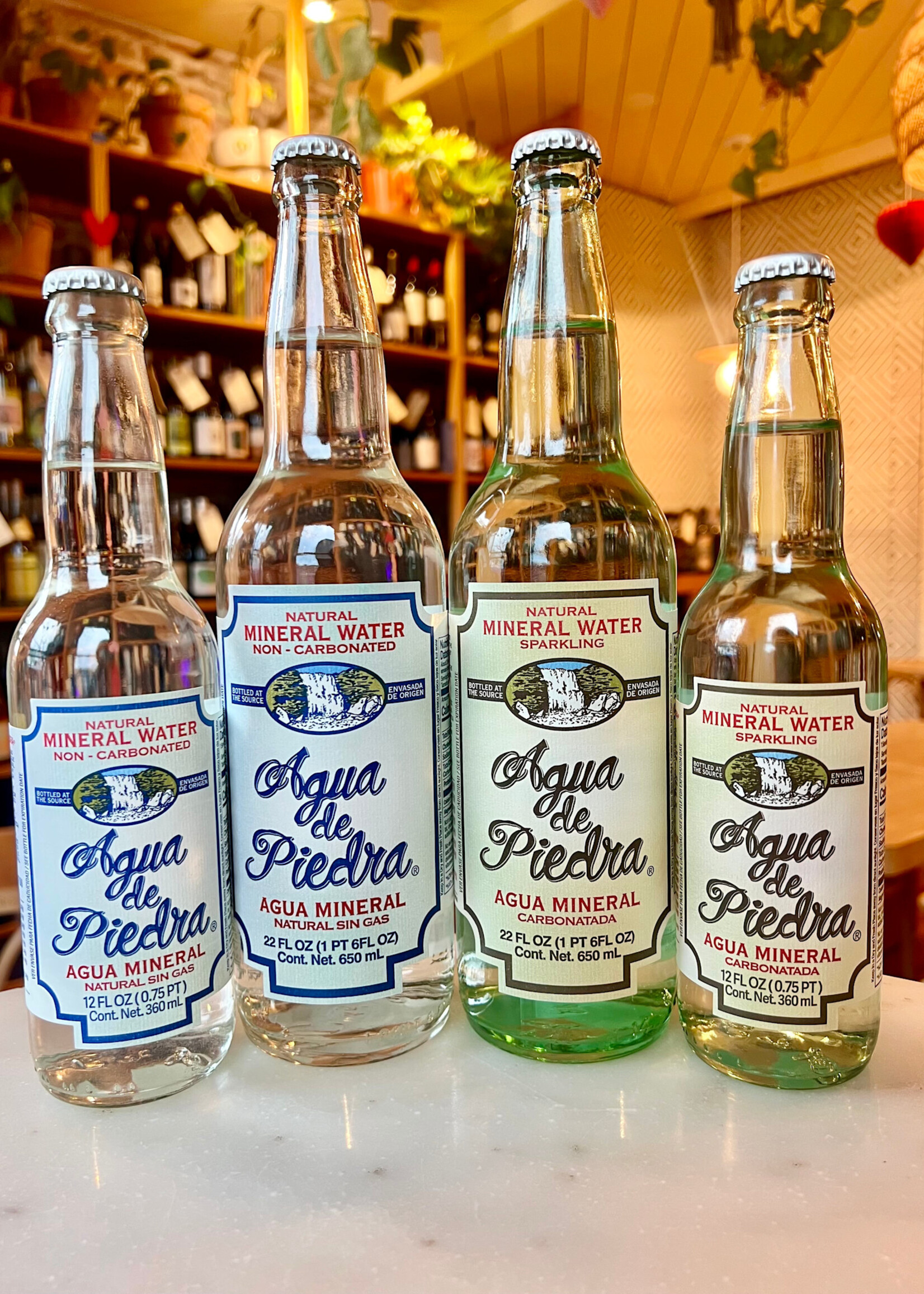 SPARKLING Agua de Piedra Agua Mineral, Leon, Mexico 12 fl oz