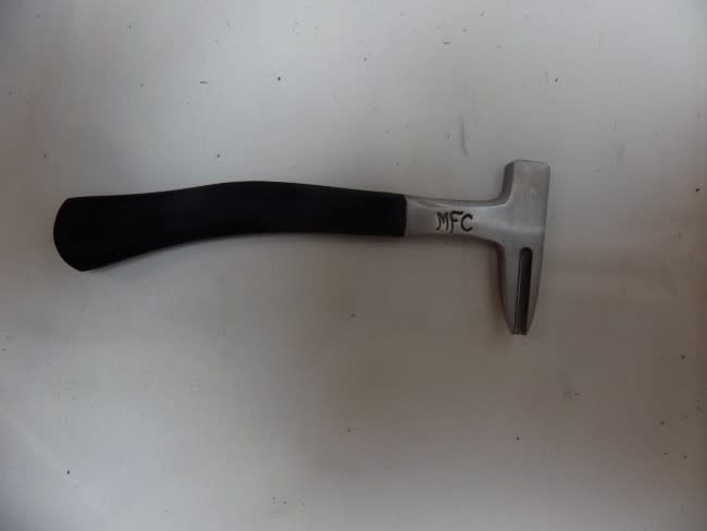 MFC MFC Right Clinch Gouge/Rubber - Farriers Depot