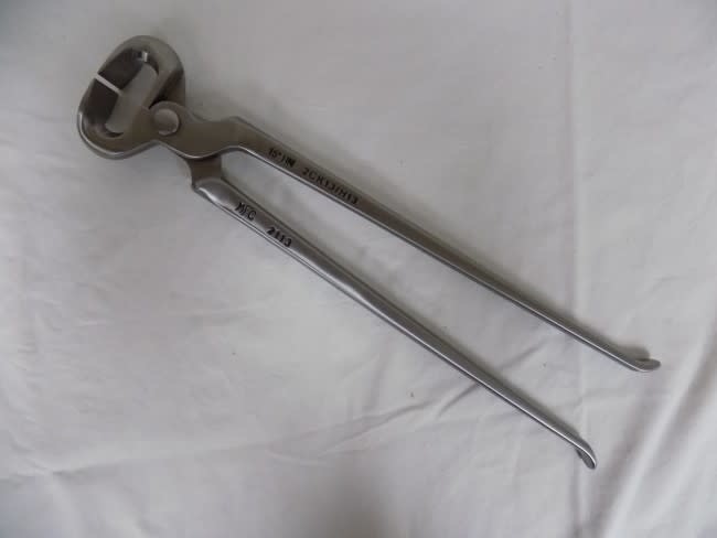 MFC MFC 15'' Hoof Nipper - Farriers Depot