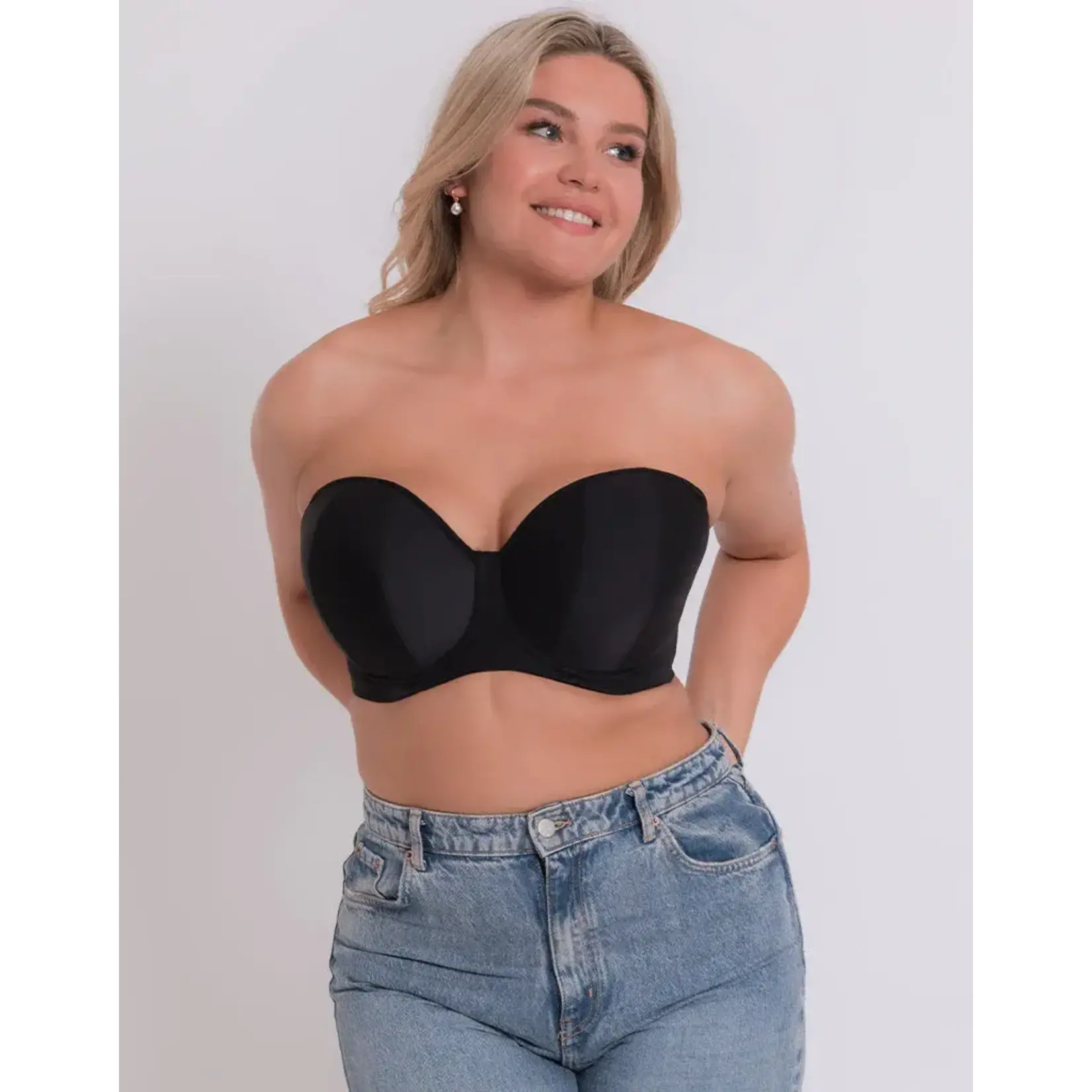 How to Find the Perfect Strapless Bra for Large Breasts? - Lucy's Boudoir