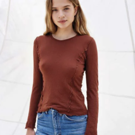 Sundry Sundry Pinched Seam Long Sleeve Tee