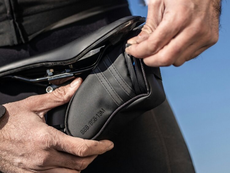 BBB BBB Curvepack Reflect Med Saddlebag