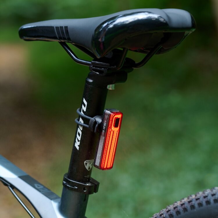 Moon Moon Helix Max Rear Light 250 Lumens