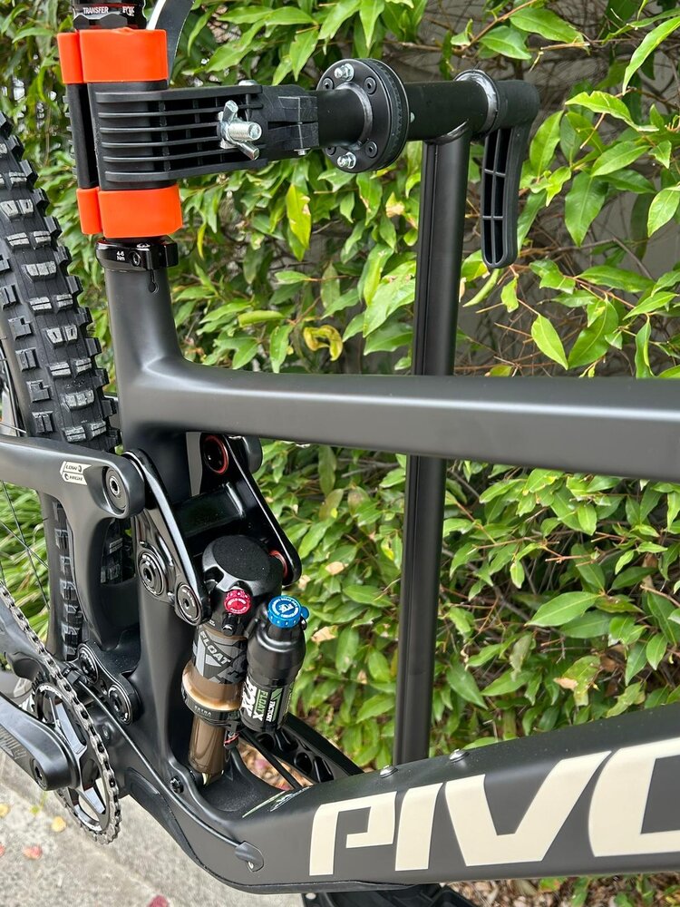 Jet Black JetBlack Workstand Pro Lever Locking Clamp Head