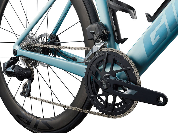 Giant 2027 Giant Propel Advanced Pro 1 AXS Cryo Silver