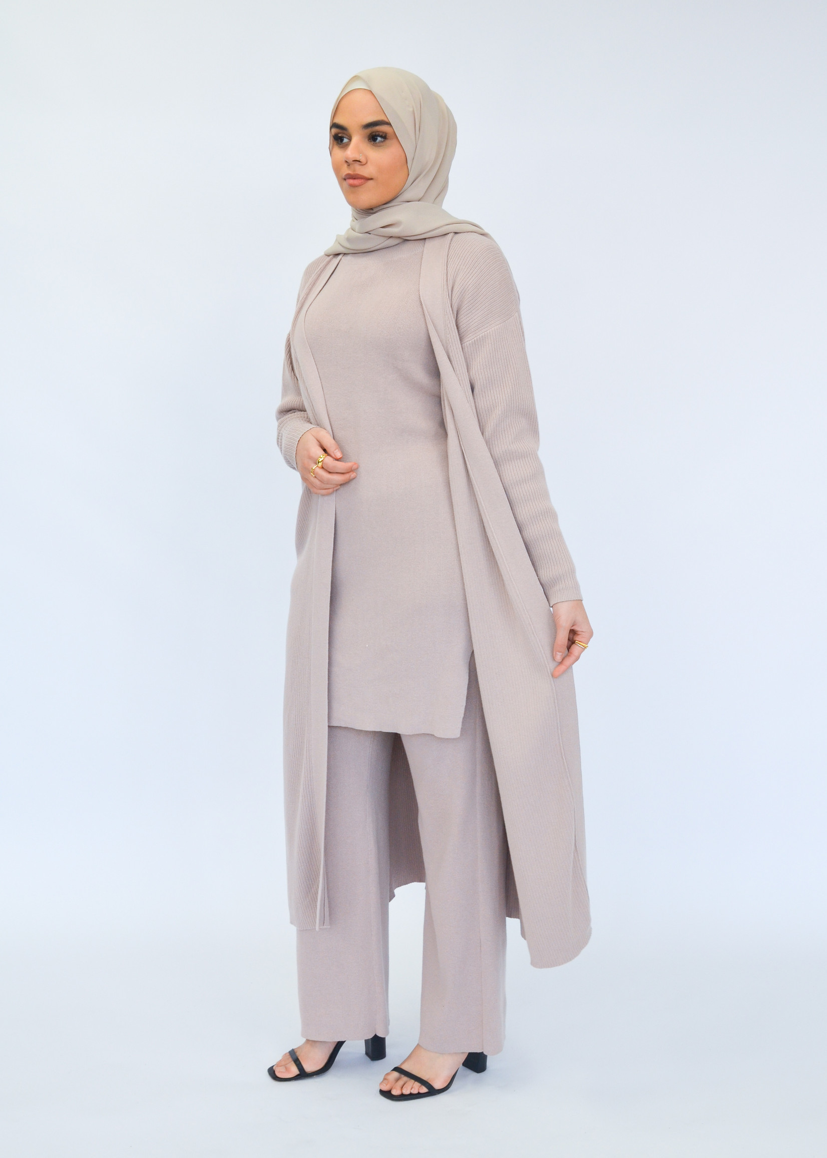 Nasiba Fashion Rose beige wintertide cardigan