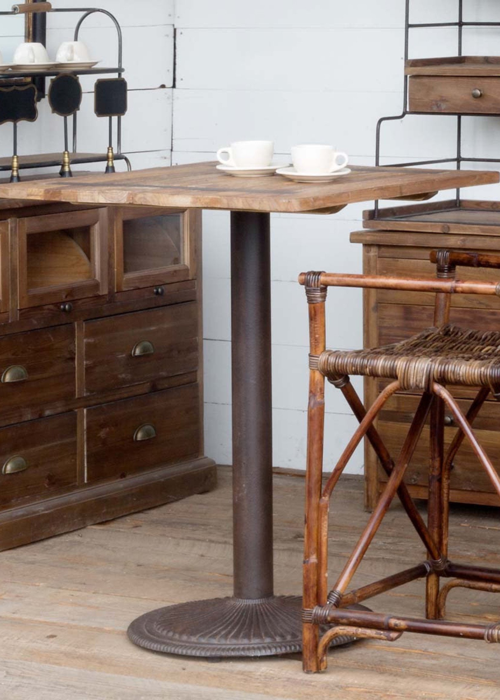 Design Decor Vintage-Style Bar Table